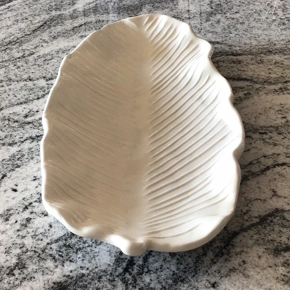 Pottery Barn Long Leaf! - Picture 1 of 4